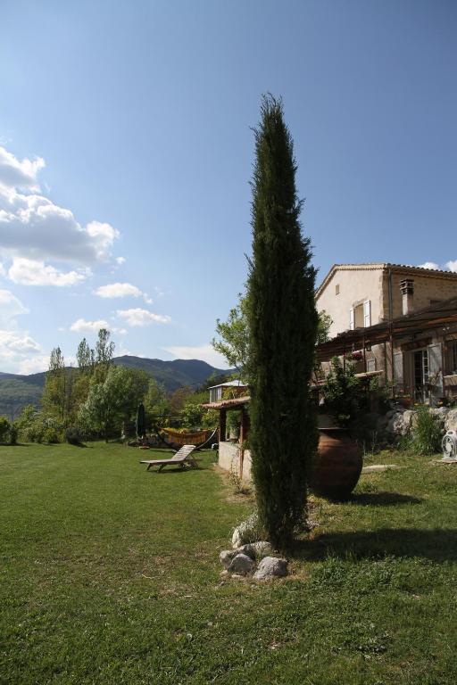 Les Hauts De L'Escoulaou Hotel Castellane Room photo