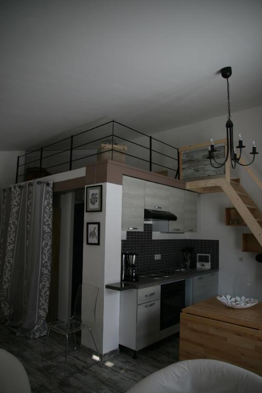 Les Hauts De L'Escoulaou Hotel Castellane Room photo